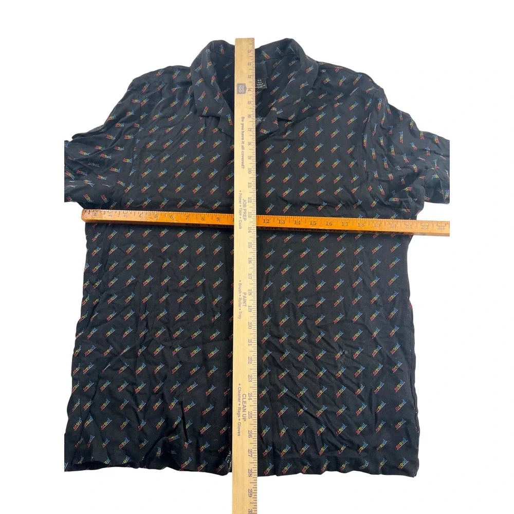 HM Mens Proud Rainbow Script Button Down Shirt Black‎ Viscose Camp Collar Medium